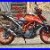 Ktm-Duke-390-2017-Airfilter-Change-Motorcycle-Diy-01-baal